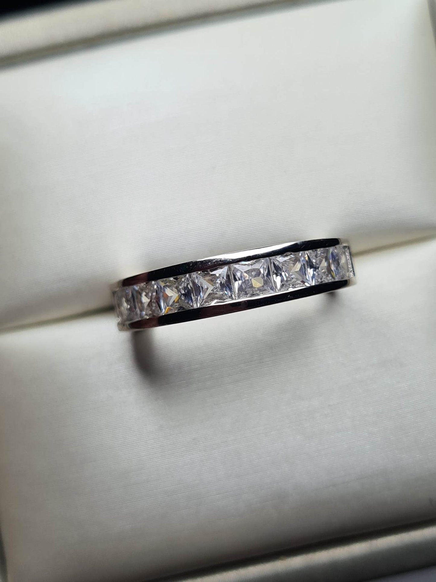 Cubic Zirconia Half eternity Band Ring 925 Sterling Silver SIZE M