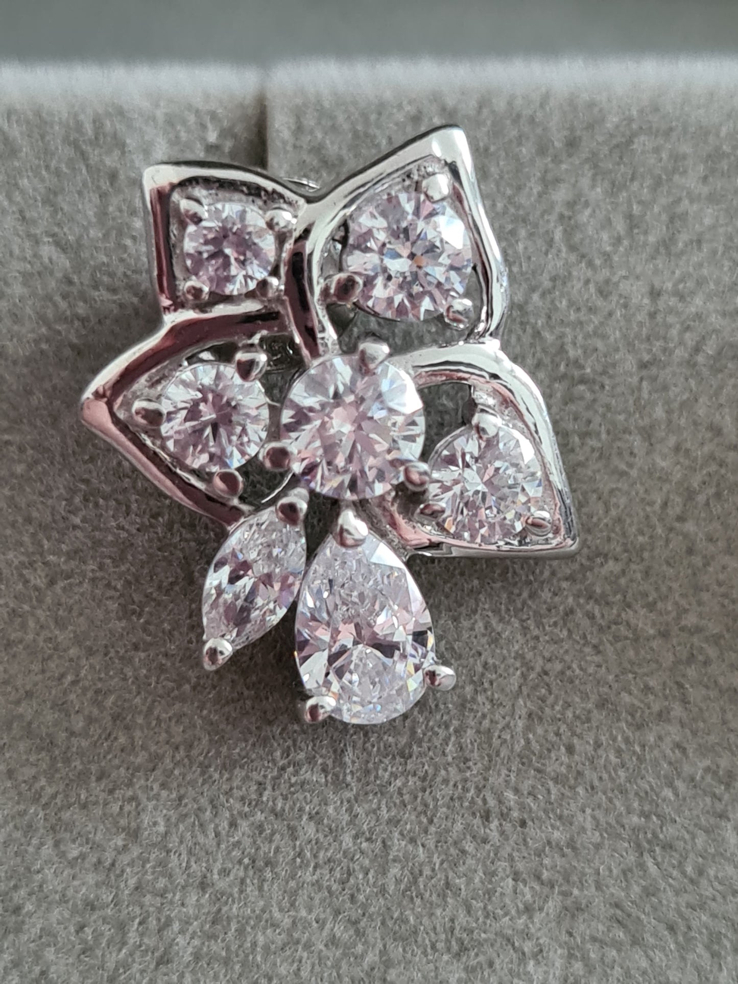 Swarovski Zirconia Floral Stud Earrings 925 Sterling Silver