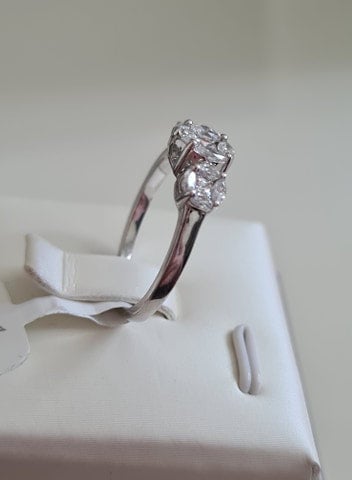 3 Stone Cluster Swarovski Zirconia Ring 925 Sterling Silver SIZES P,Q,R