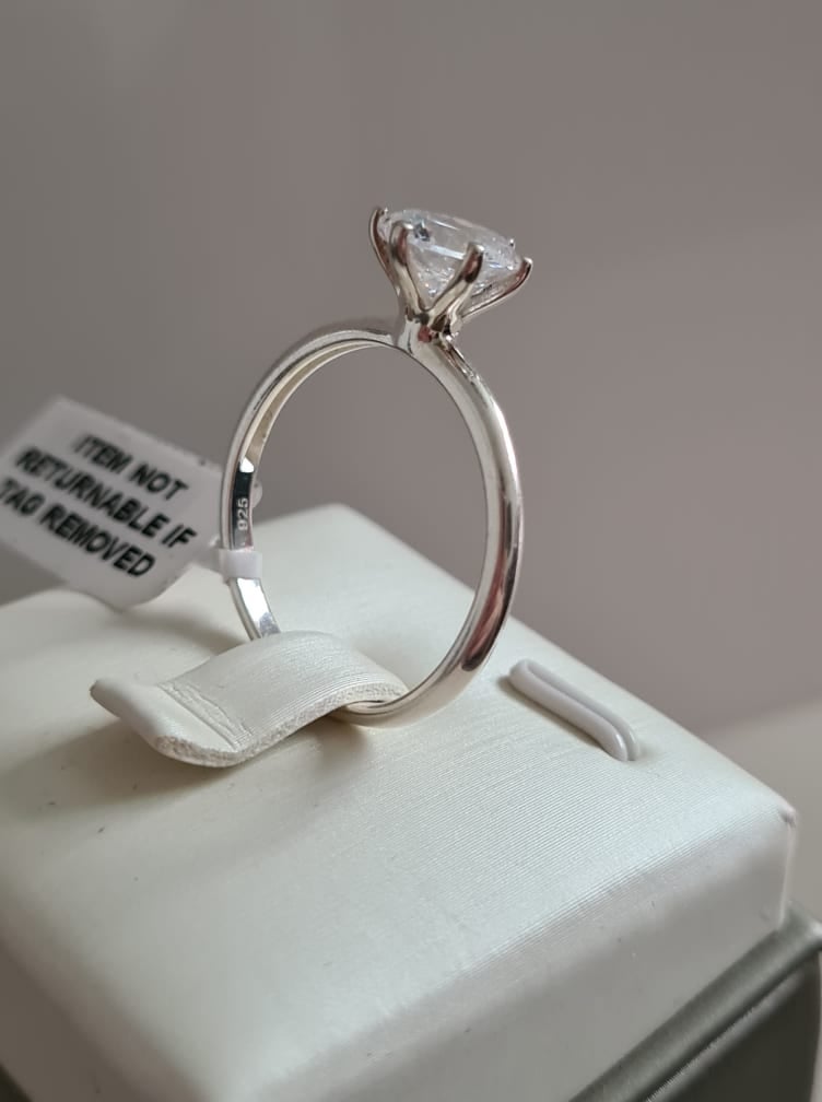 Swarovski Zirconia Solitaire Engagement Style Ring SIZES N,O,R,S,T