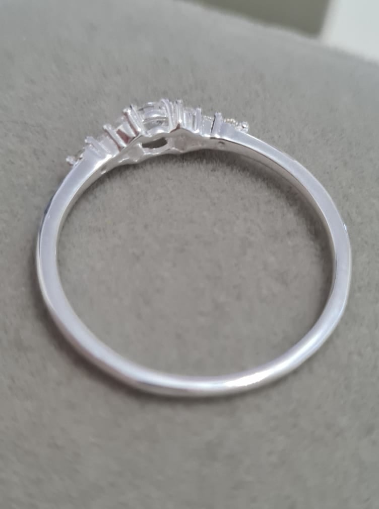 Swarovski Zirconia Engagement Style Cluster Ring 925 Sterling Silver SIZES N,P,Q