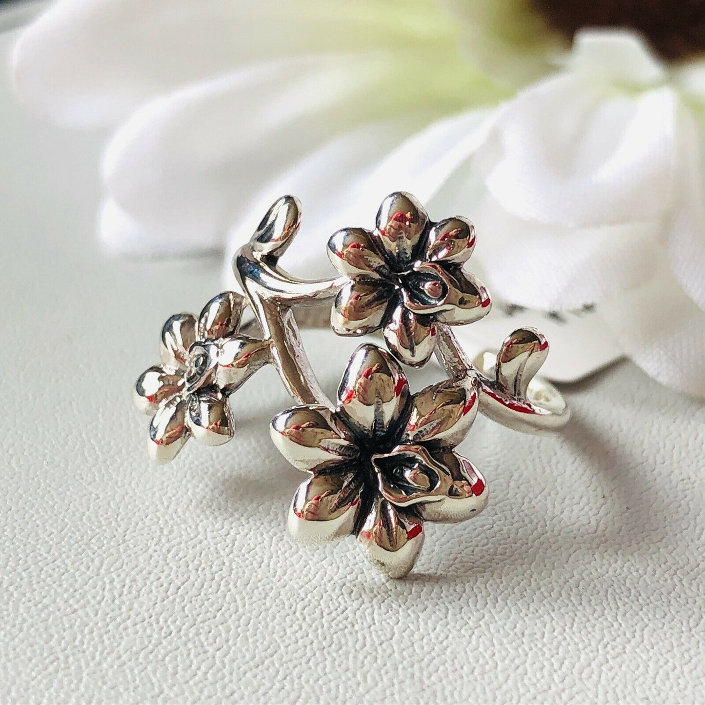 925 Sterling Silver Floral Ring SIZE N