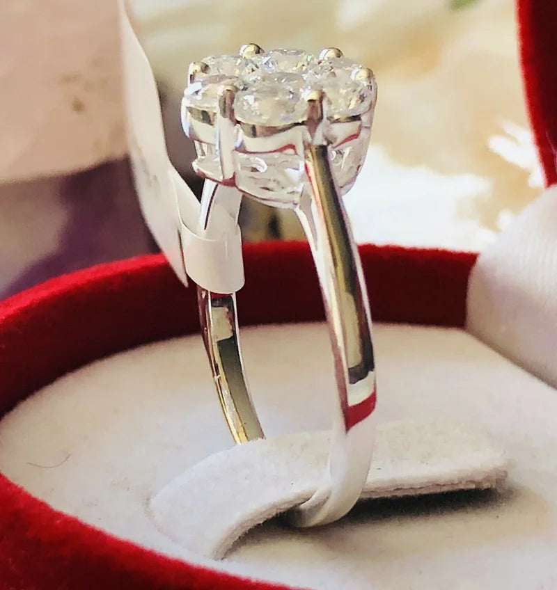 Swarovski Zirconia Pressure Set Ring set in Sterling Silver SIZE S