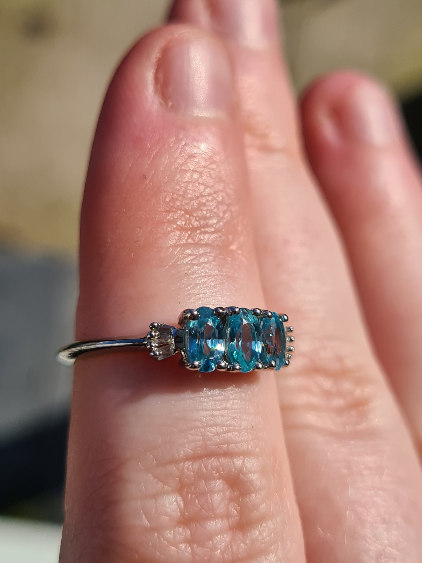 Ratanakiri Blue Zircon and Natural Diamond Ring 925 Sterling Silver SIZES L ,N, P