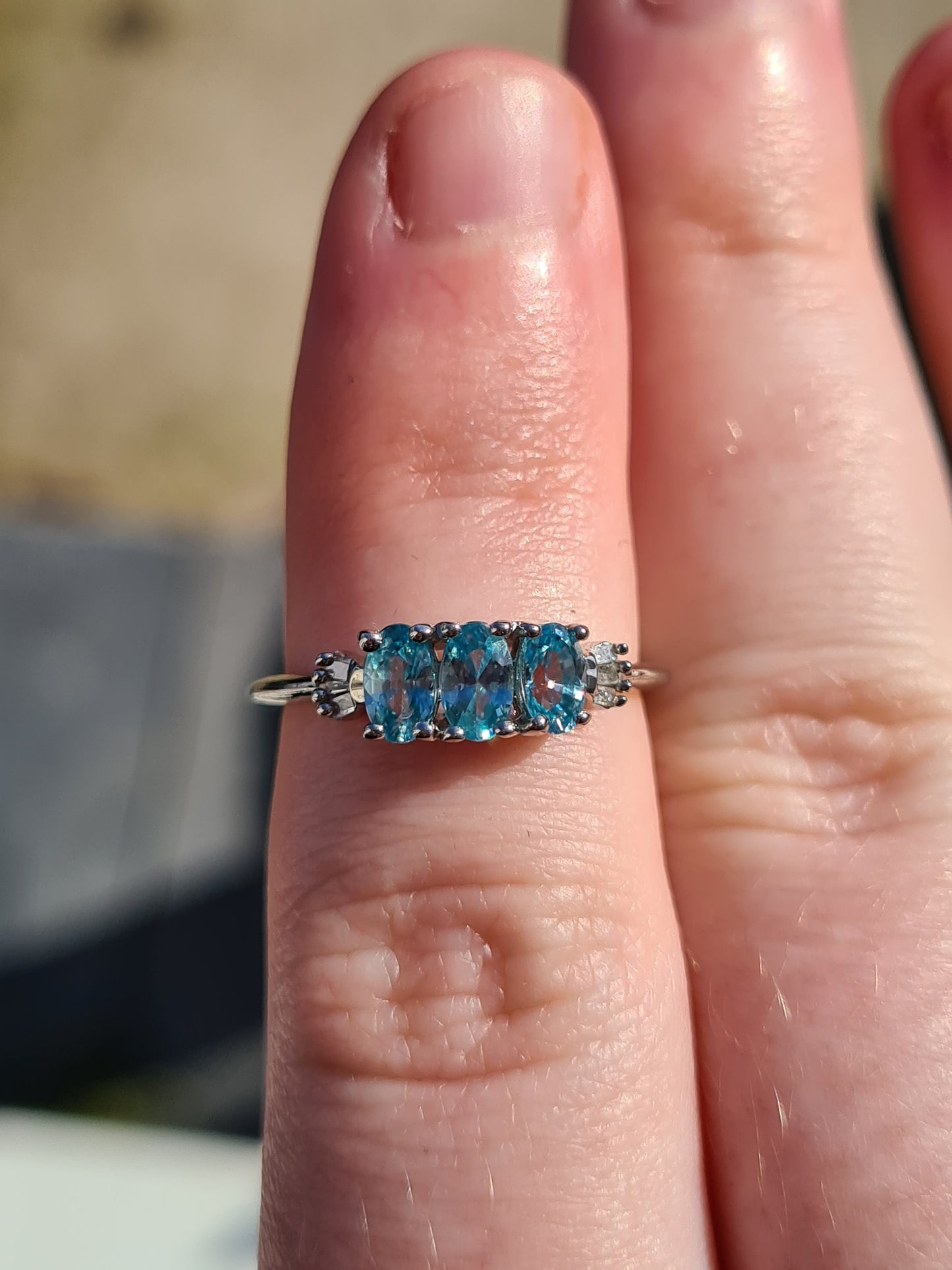 Ratanakiri Blue Zircon and Natural Diamond Ring 925 Sterling Silver SIZES L ,N, P