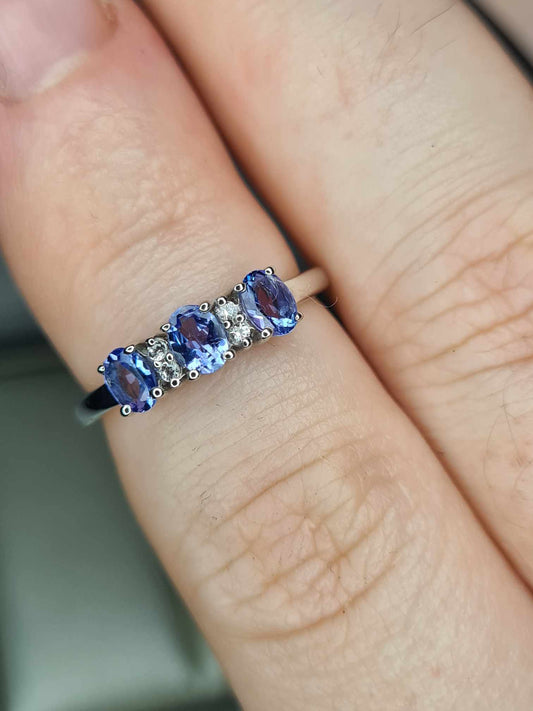 1.800ct Tanzanite Trilogy  ring with Natural White Zircon in Platinum Overlay 925 sterling Silver SIZE K