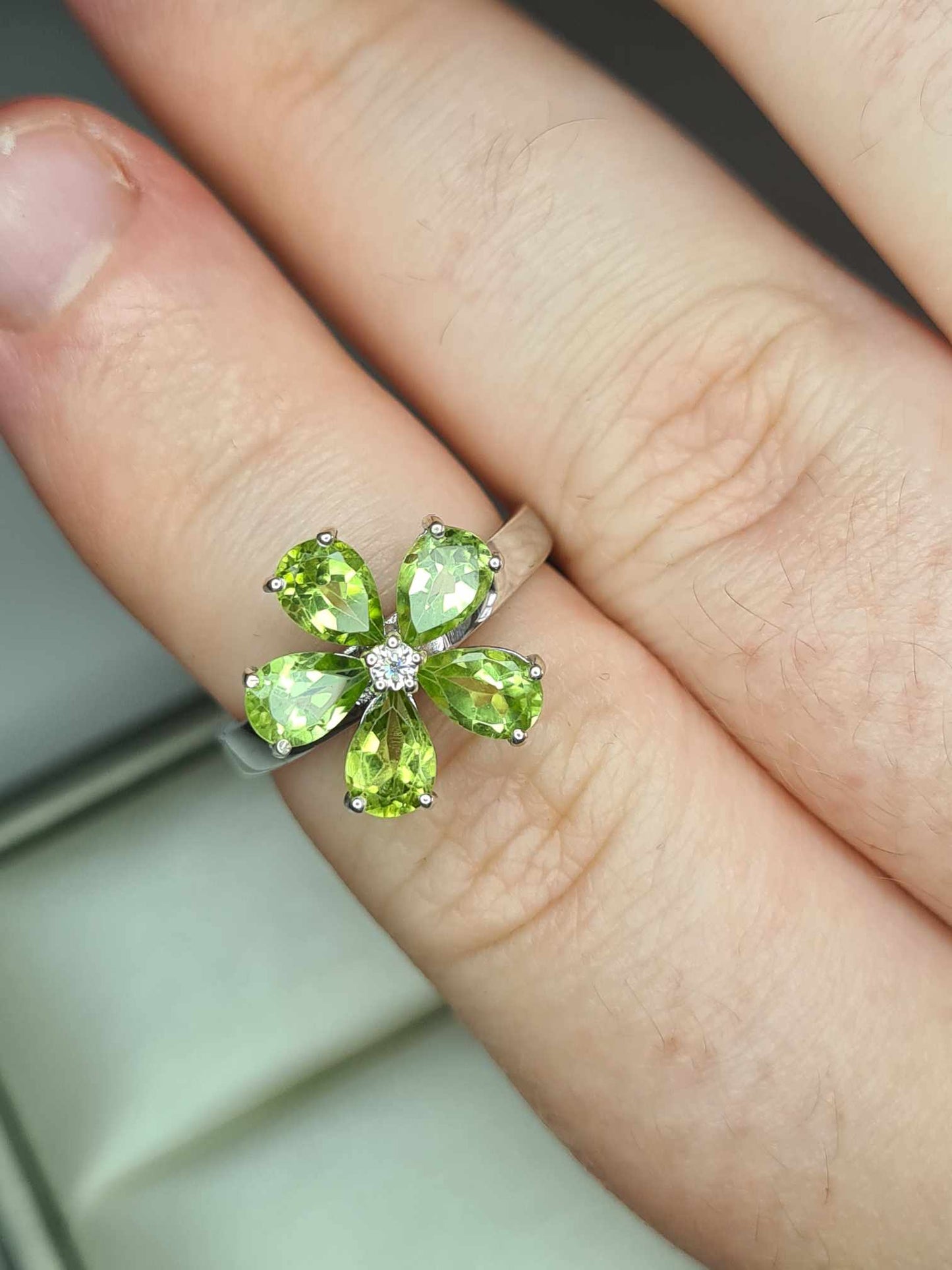 2.10 Ct Hebei Peridot & Moissanite Floral Ring in Rhodium Overlay 925 Sterling Silver