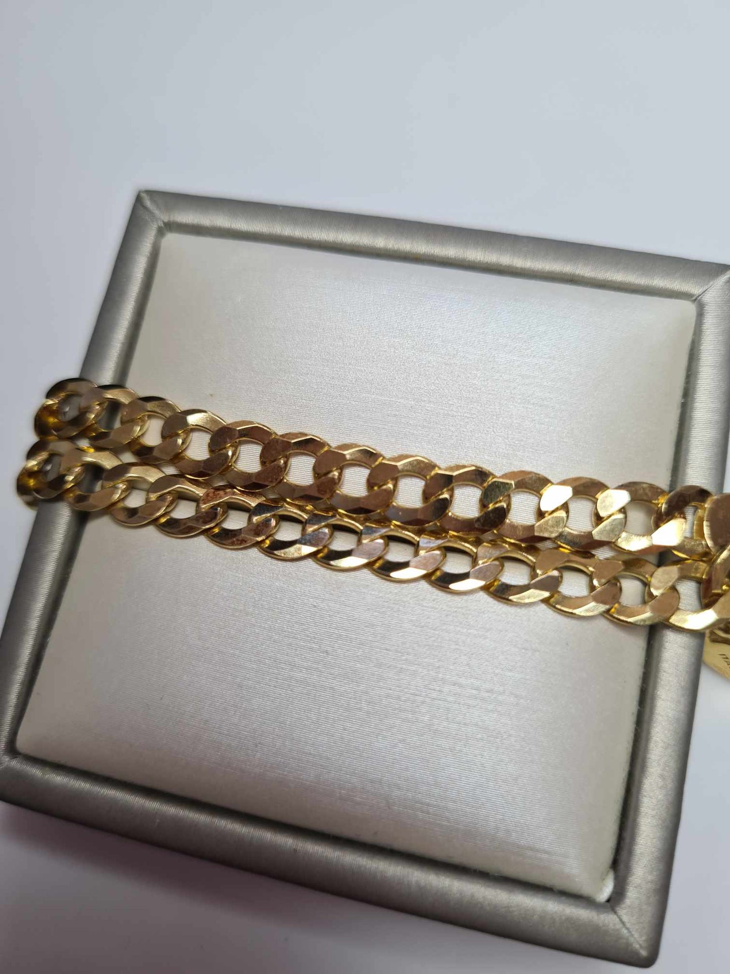 Italy Made 8inch Curb Bracelet in Gold Overlay 925 Sterling Silver