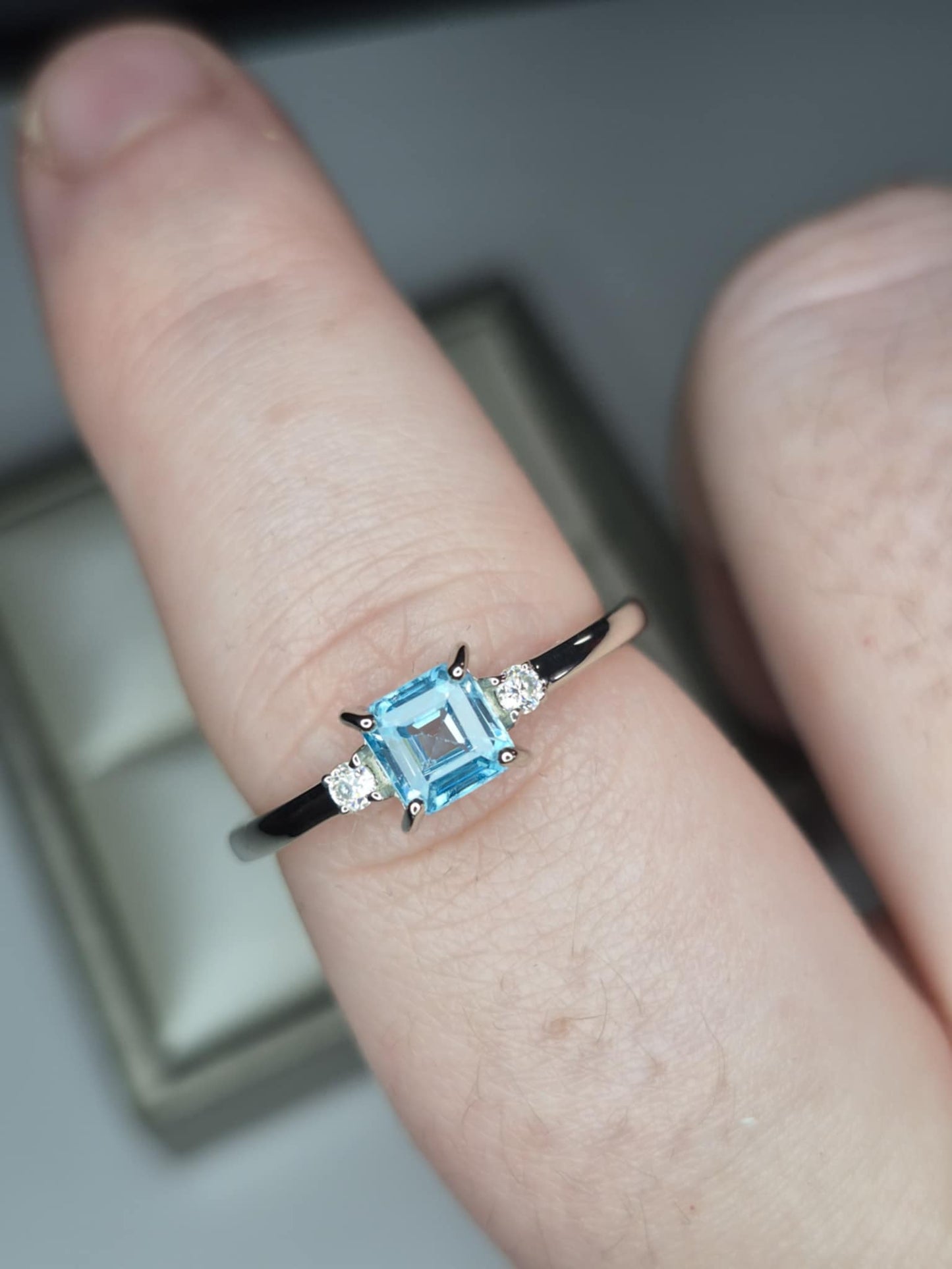 1.35ct Blue Zircon & Moissanite Ring in 925 Sterling Silver