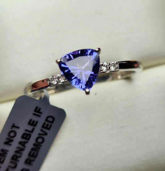 AA Tanzanite and Zircon Classic Solitaire Ring in 9K White Gold SIZE T