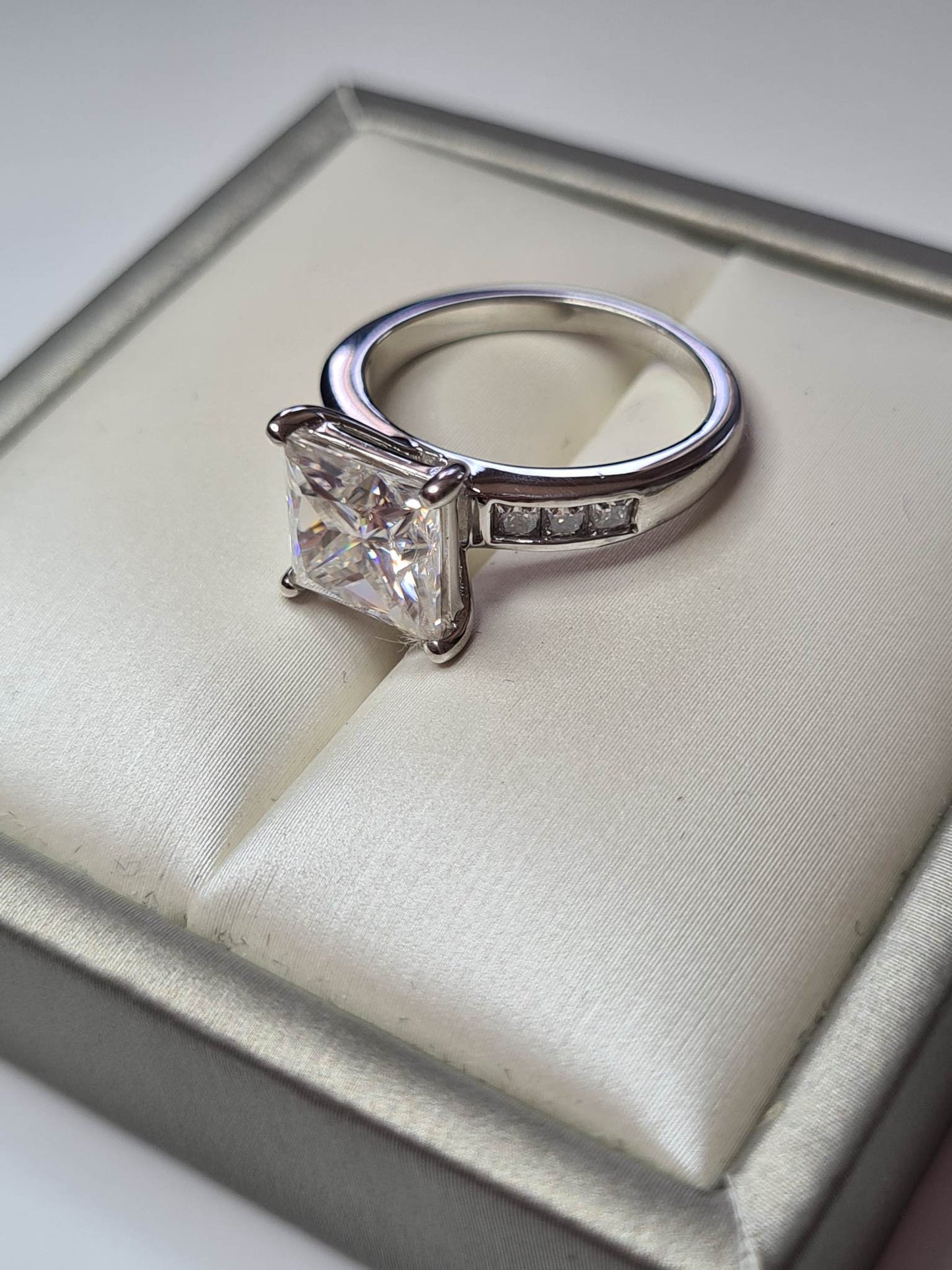 3ct Square Cut Moissanite Ring 925 sterling silver SIZE K