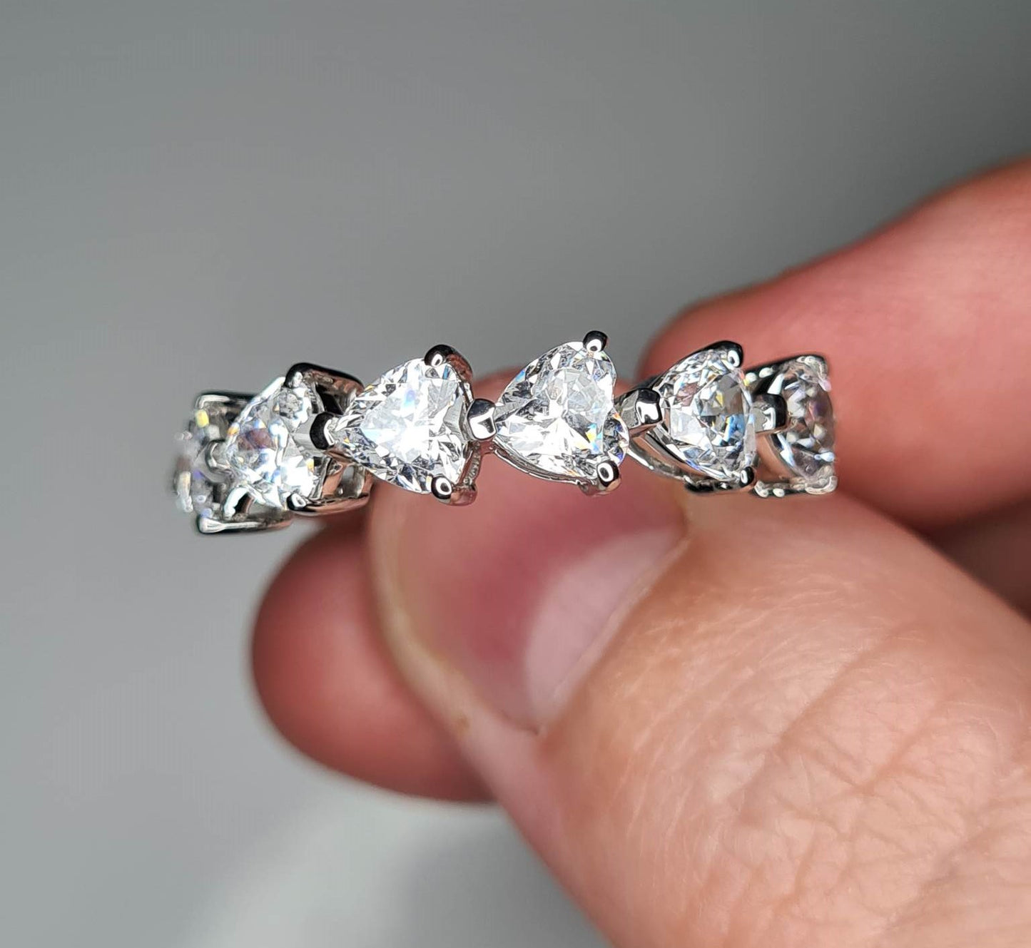 9K White Gold Swarovski Zirconia Ring Heart Ring SIZE T