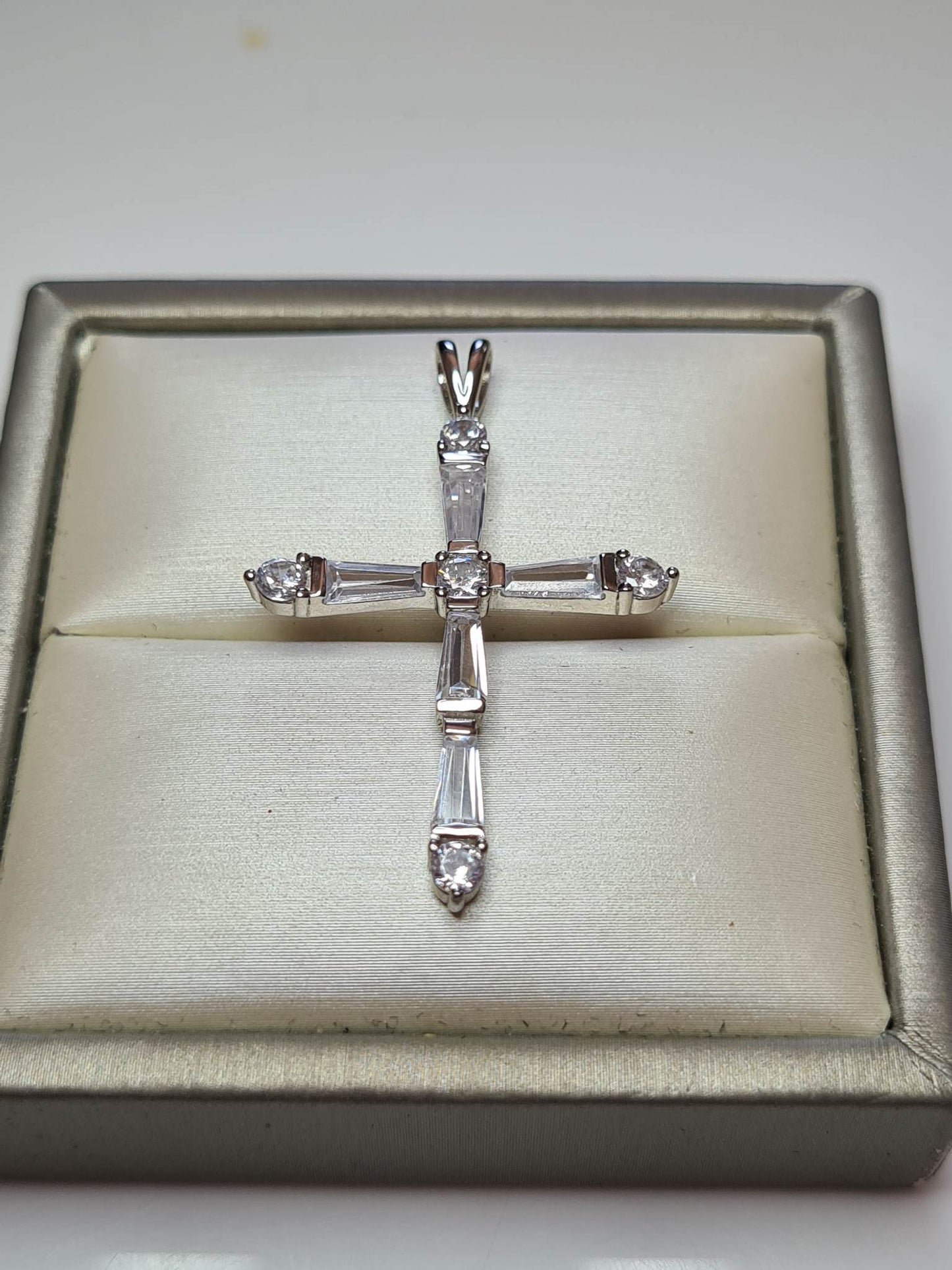 1.28ct Simulated Diamond Cross Pendant 925 Sterling Silver