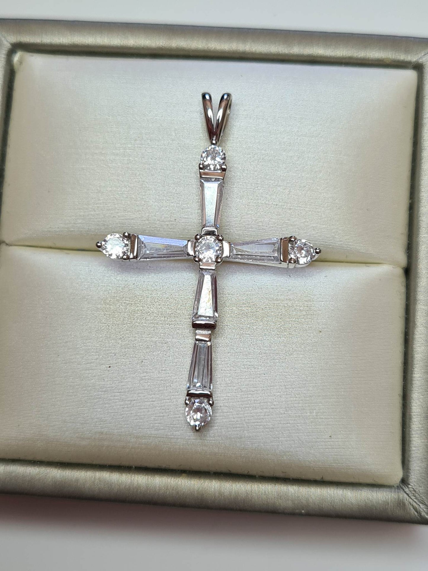 1.28ct Simulated Diamond Cross Pendant 925 Sterling Silver