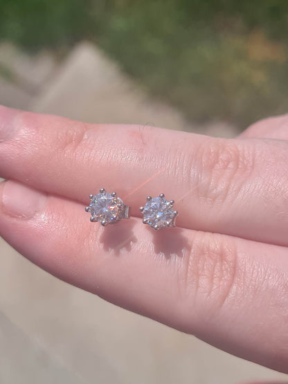 1.060ct Moissanite Halo Stud Earrings 925 Sterling Silver