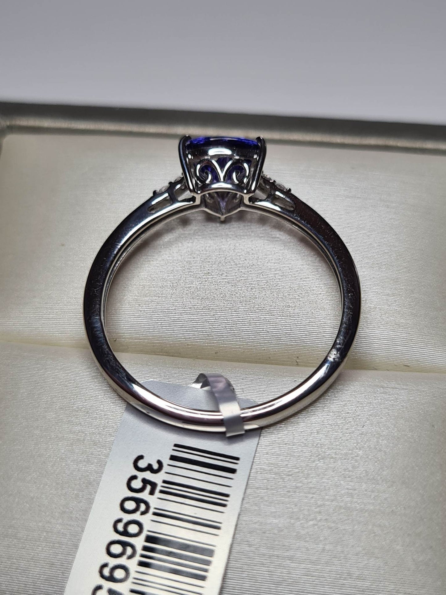 AA Tanzanite and Zircon Classic Solitaire Ring in 9K White Gold SIZE T