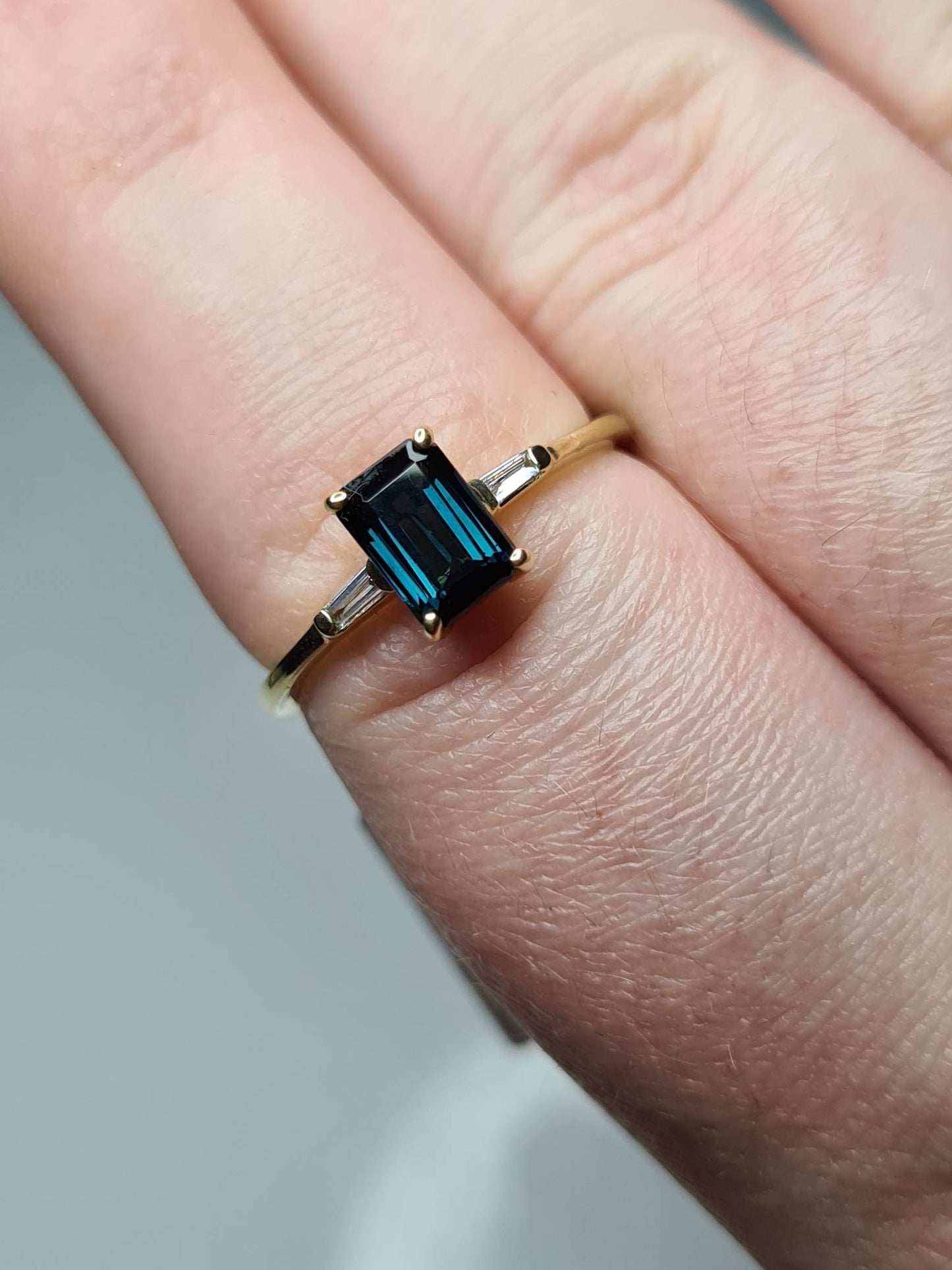 Monte Belo Indicolite and Diamond Ring in 14K Yellow Gold SIZE O