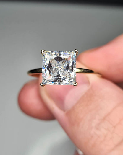 9K Gold Princess Cut Swarovski Zirconia Solitaire Ring SIZE R