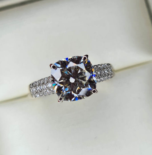 3.787ct Cushion Cut Moissanite Ring 925 sterling silver SIZE M