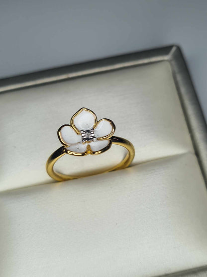 White Diamond Flower Ring 925 Sterling Silver With Gold Overlay SIZE K