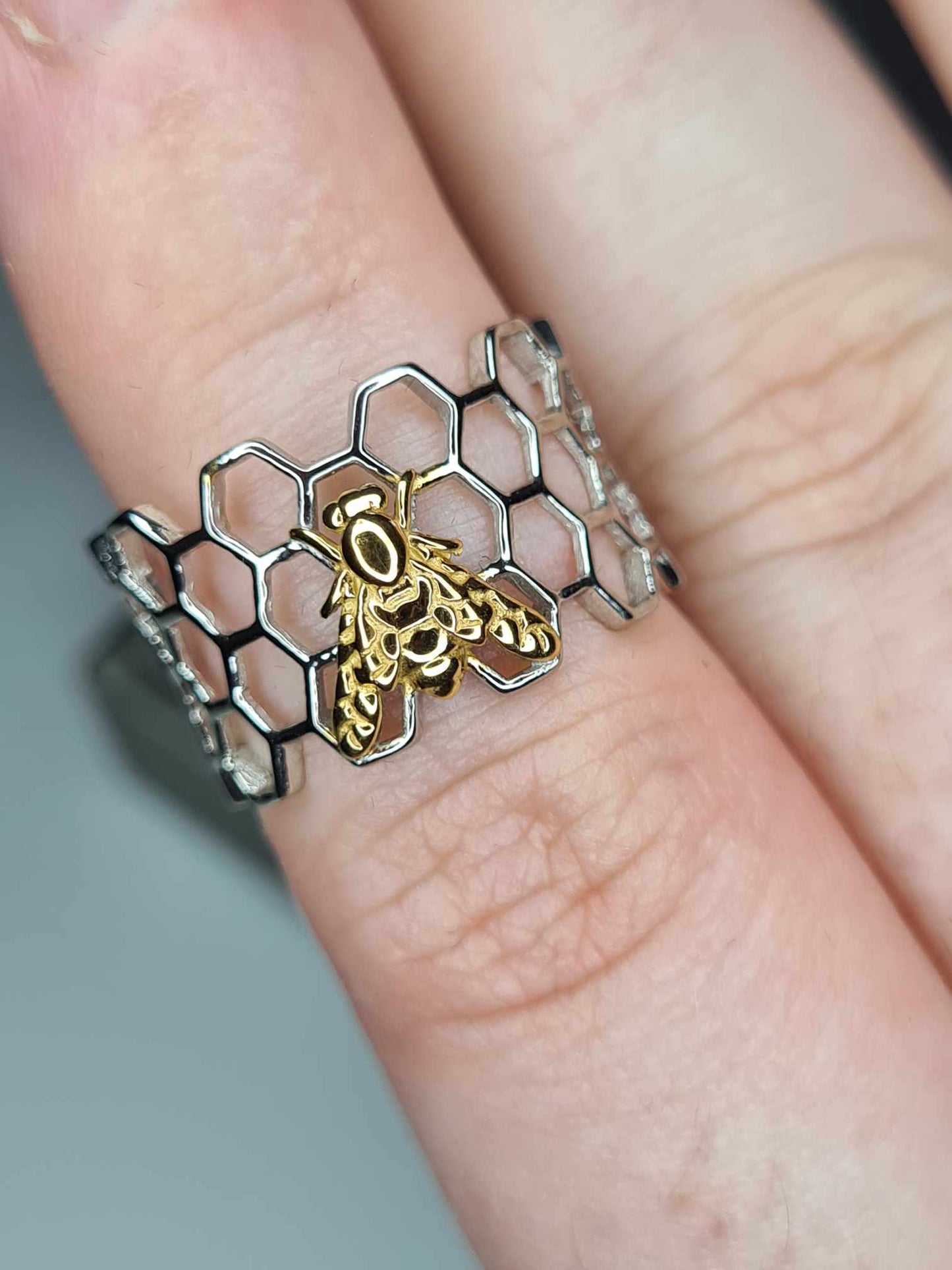 Bee Honey Comb Ring 925 sterling silver SIZE M