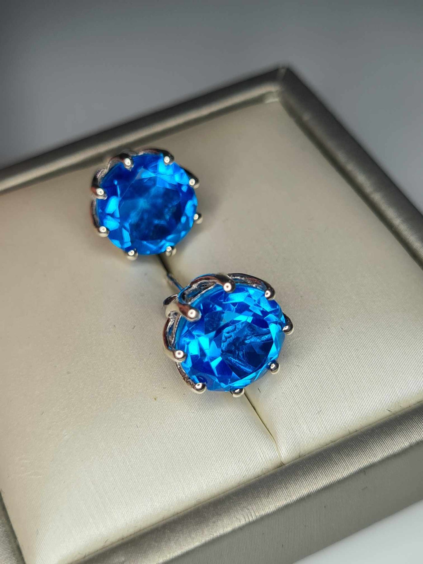 10.52 Ct Blue/Caribbean Quartz Solitaire Stud Earrings 925 Sterling Silver