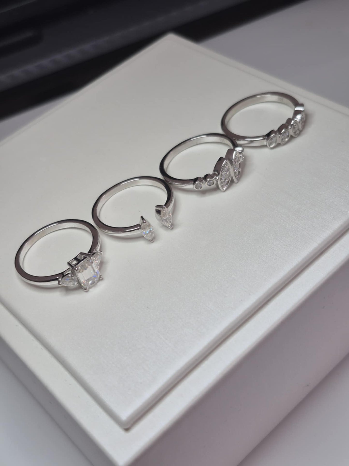 Set of 4 2.800ct Moissanite Rings in Rhodium Overlay925 Sterling Silver SIZE Q