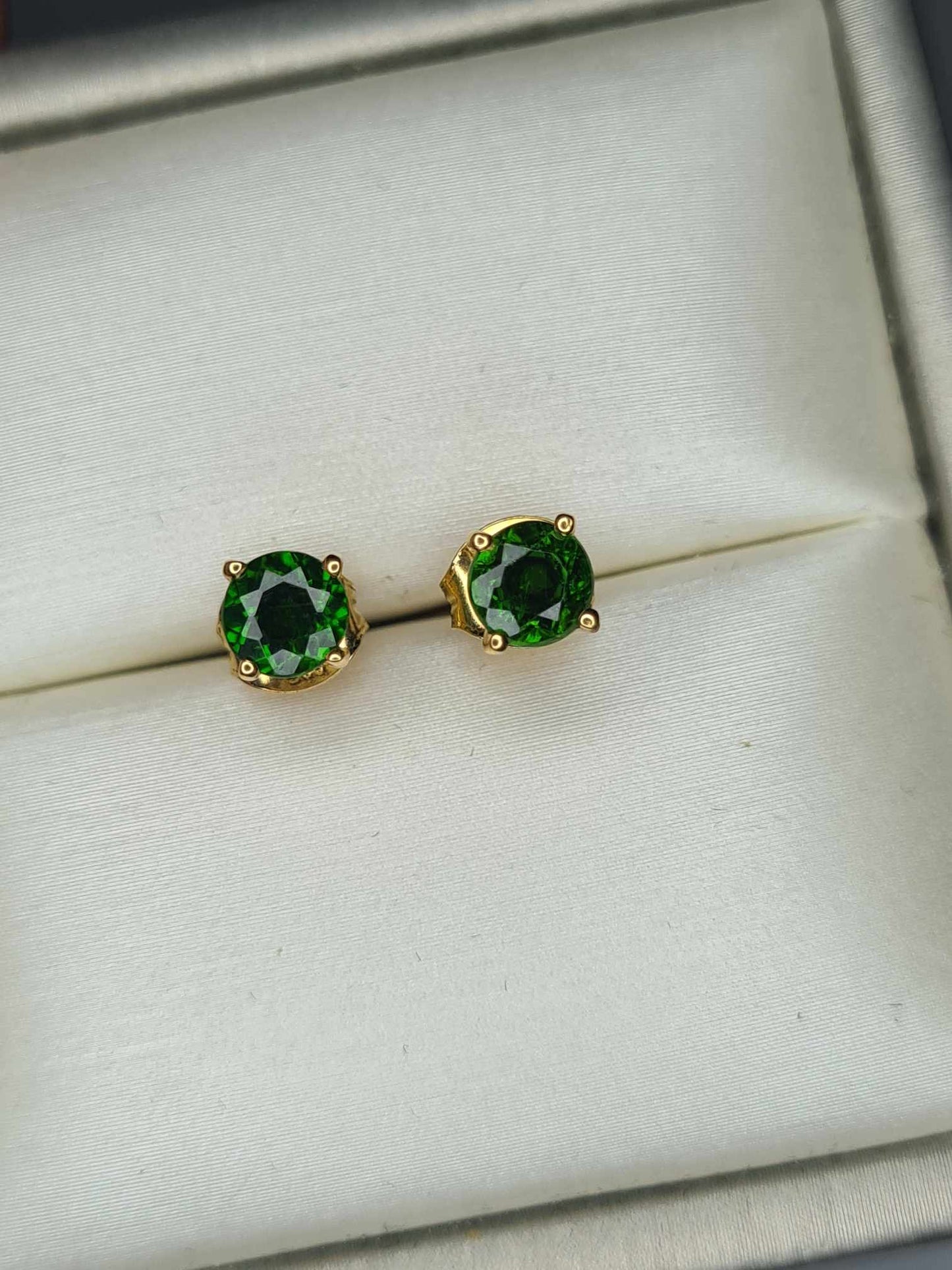 1.14ct Russian Diopside Stud Earrings in 18K Yellow Gold Overlay 925 Sterling Silver