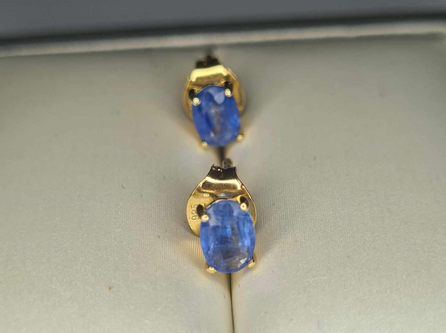 1.28ct Natural Himalayan Kyanite Solitaire Stud Earrings in 18K Gold Overlay 925 Sterling Silver