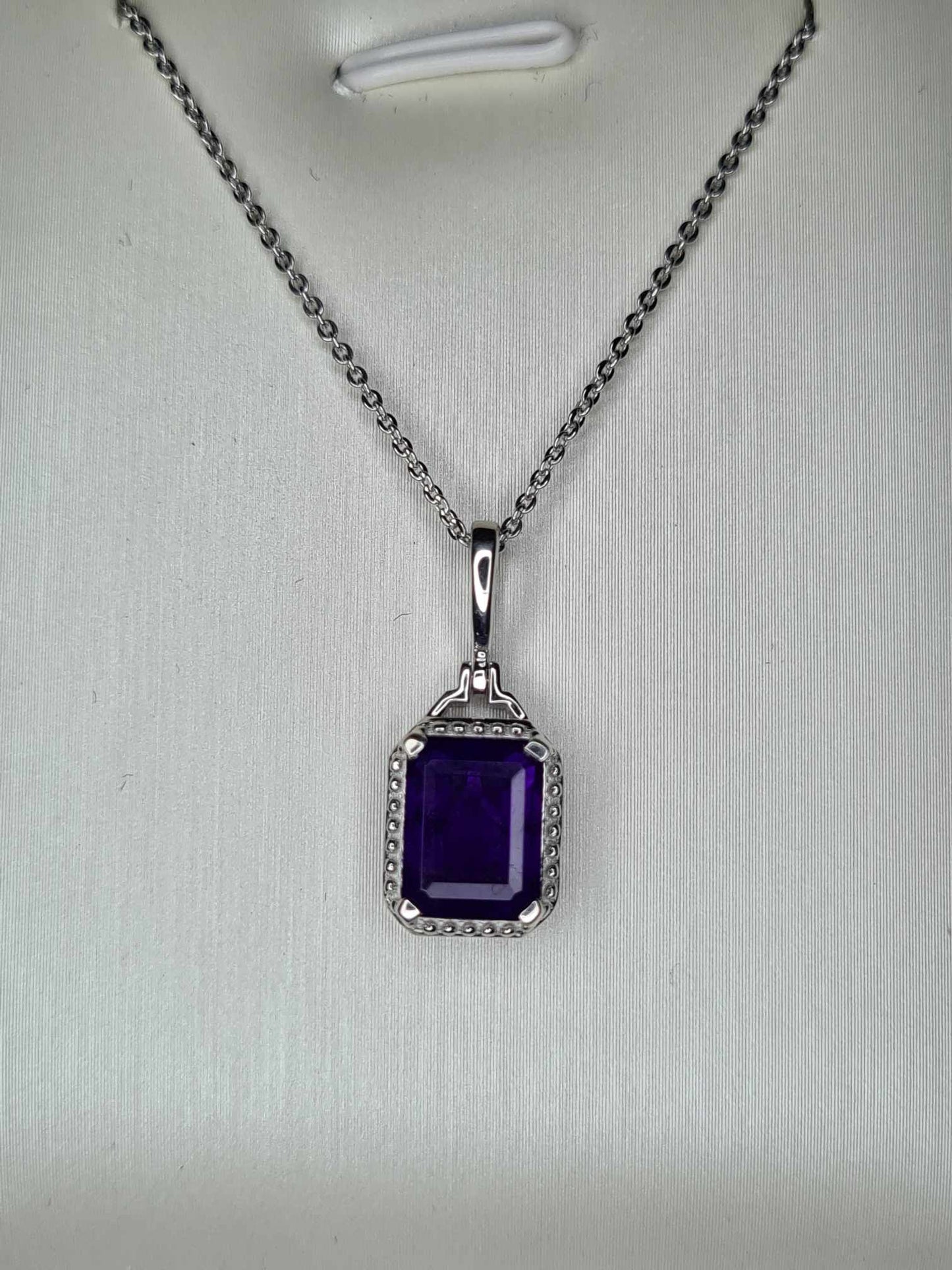 AAA 2.35 Ct Amethyst Solitaire Halo Necklace 925 Sterling Silver