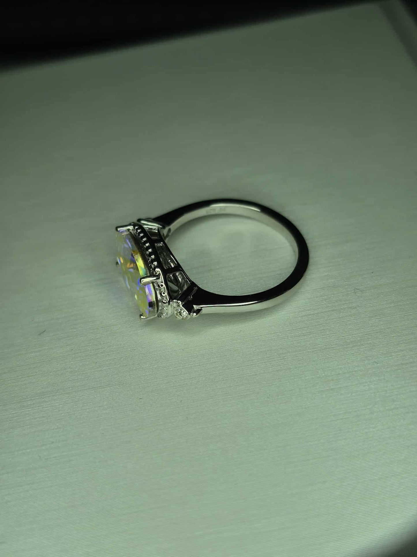 2.66ct Aurora borealis Swarovski Crystal Ring 925 Sterling Silver SIZE M