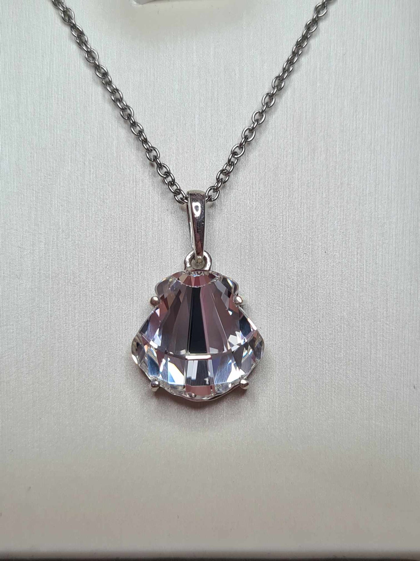 7.150ct. Swarovski Pendant 925 Sterling Silver