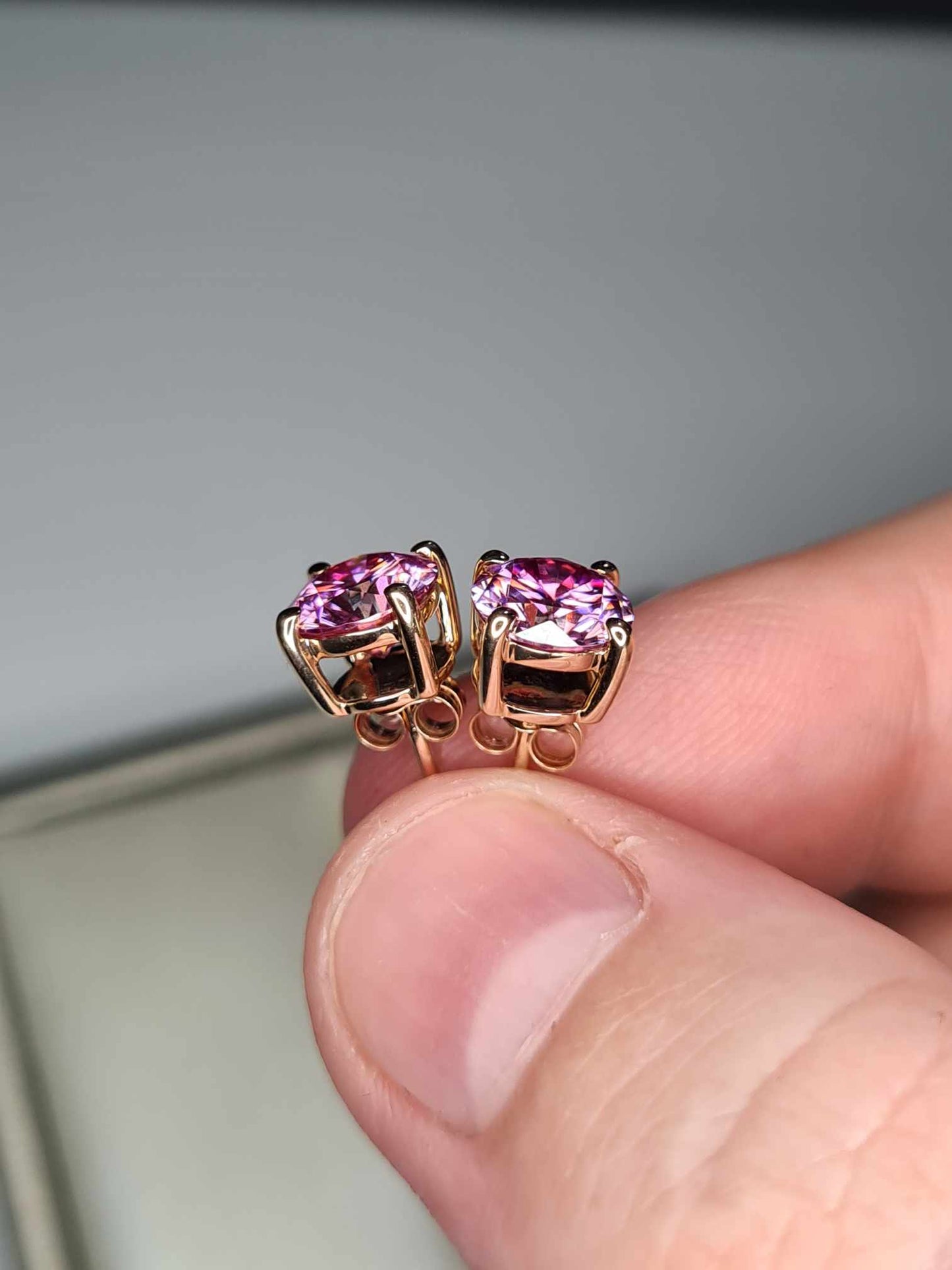 9k Rose Gold 2ct pink Moissanite Solitaire Stud Earrings