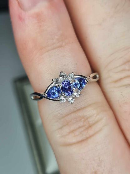 0.661ct Tanzanite &amp; White Zircon Three Stone Ring in Platinum Overlay 925 Sterling Silver SIZE L