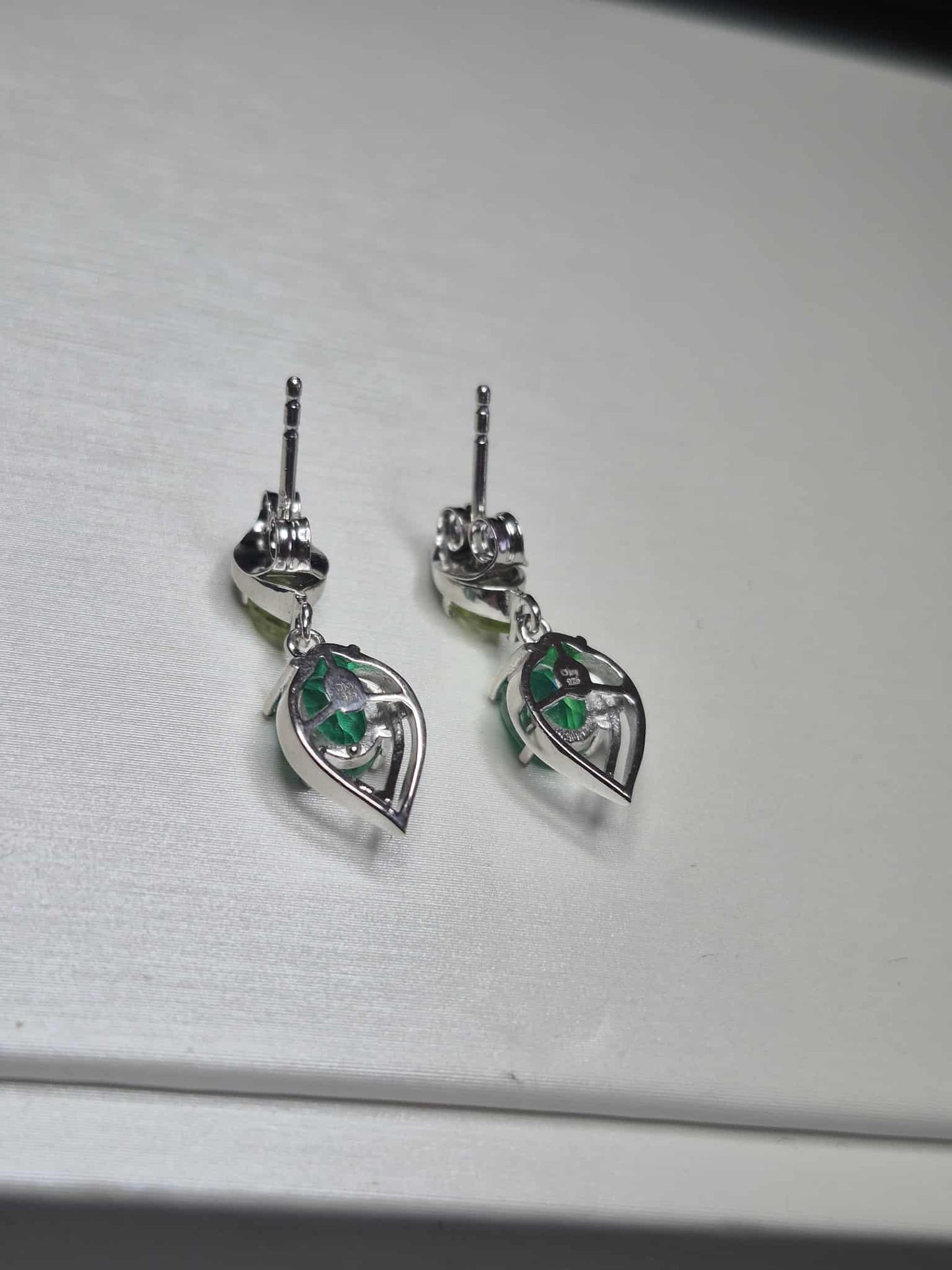 2.08ct Peacock Triplet Quartz & Peridot Dangling Earrings 925 Sterling Silver