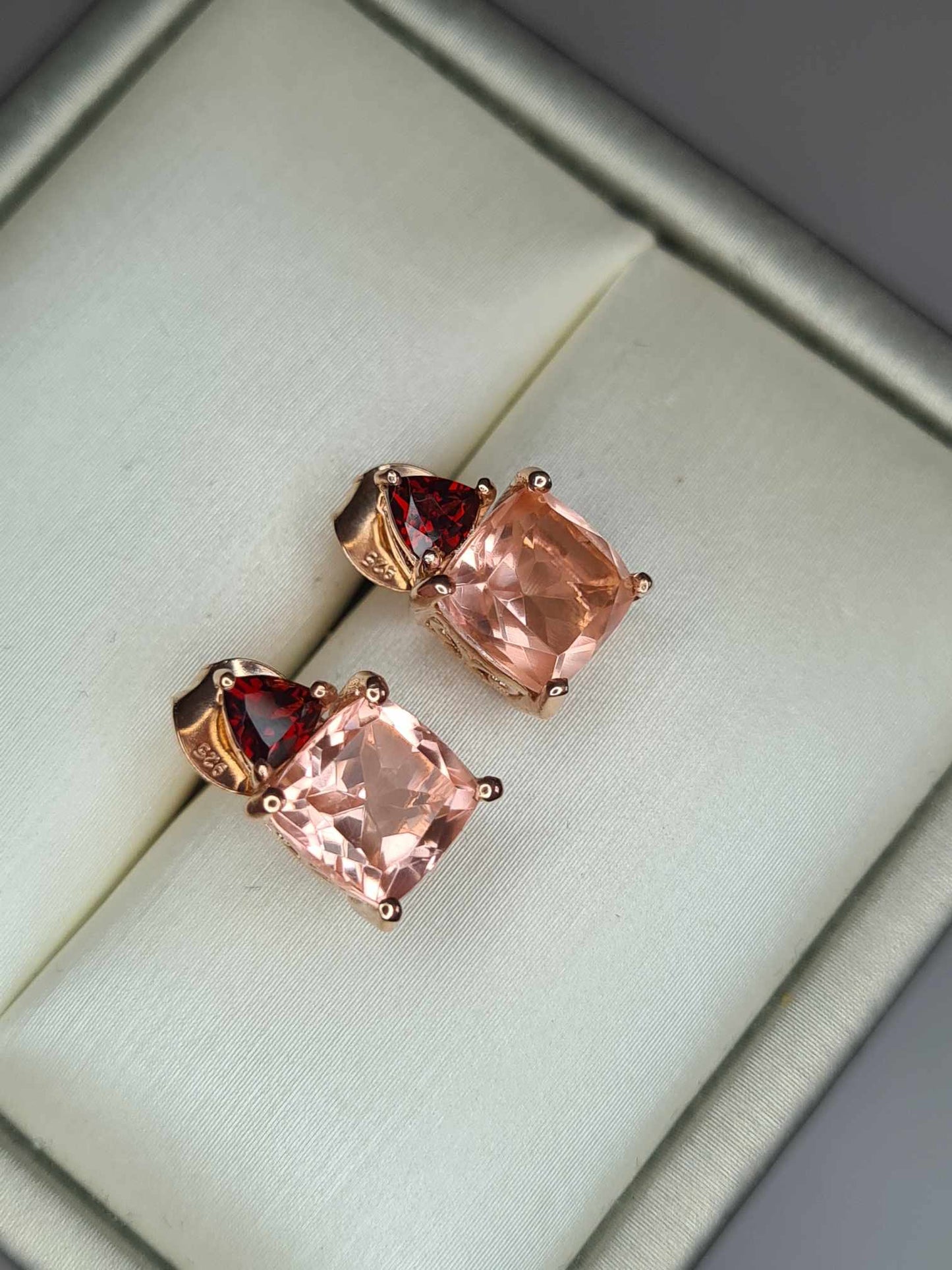 4.366 Ct. Morganite Colour Quartz & Red Garnet Stud Earrings Rose Gold 925 Sterling Silver