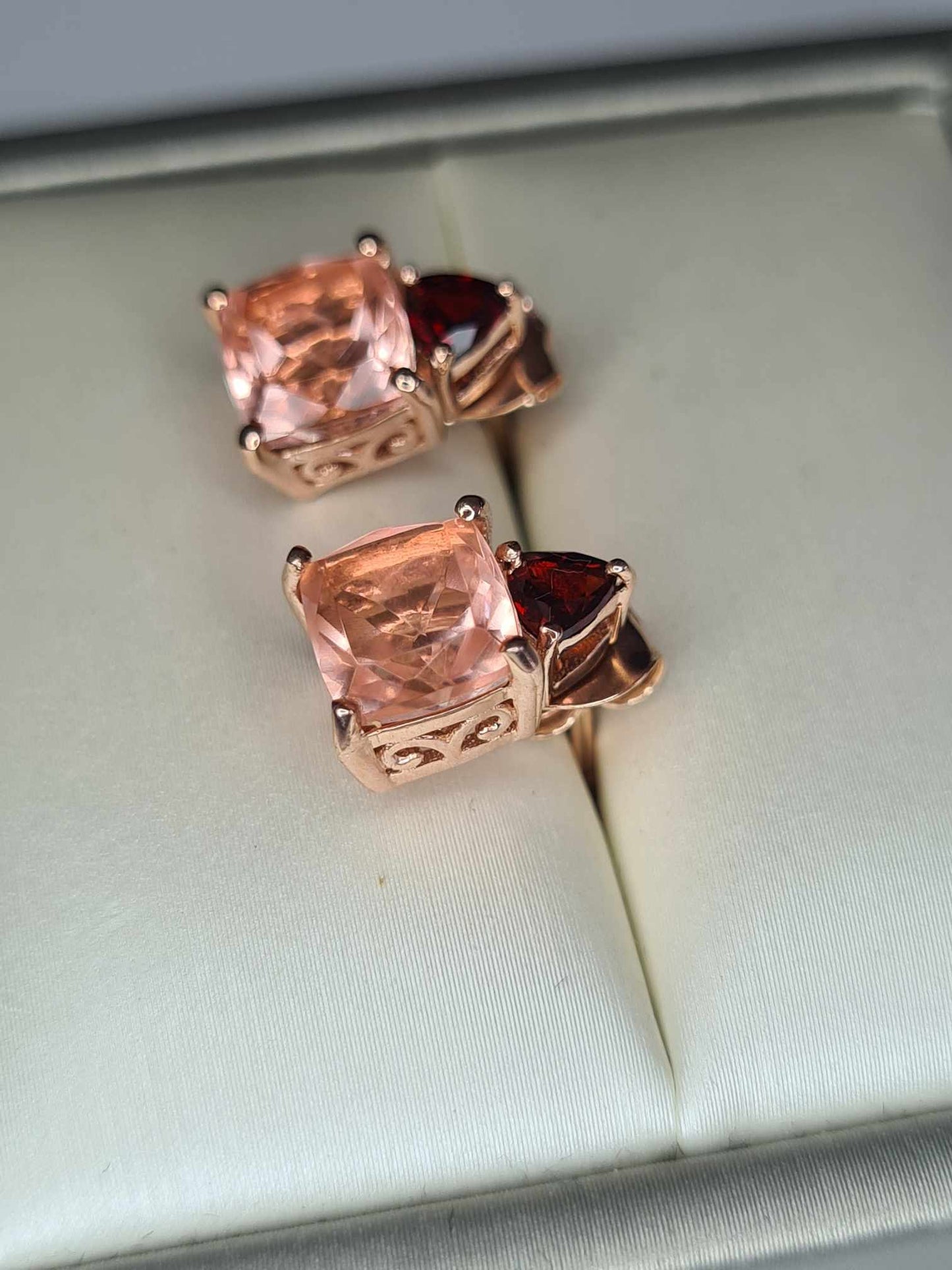 4.366 Ct. Morganite Colour Quartz & Red Garnet Stud Earrings Rose Gold 925 Sterling Silver