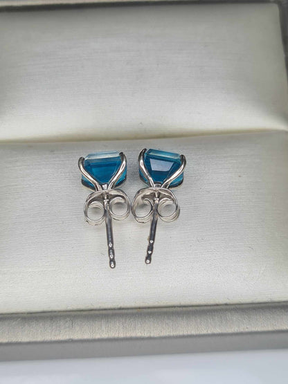 2.86ct Capri Blue Triplet Quartz Solitaire Earrings in Platinum Overlay 925 Sterling Silver