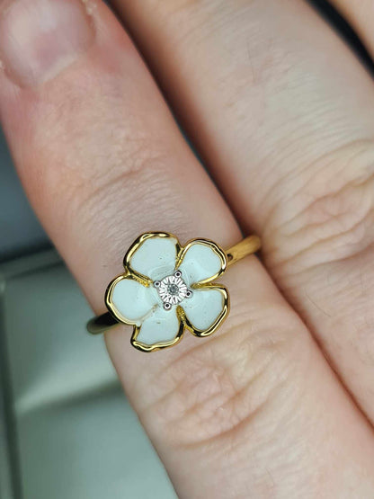 White Diamond Flower Ring 925 Sterling Silver With Gold Overlay SIZE K