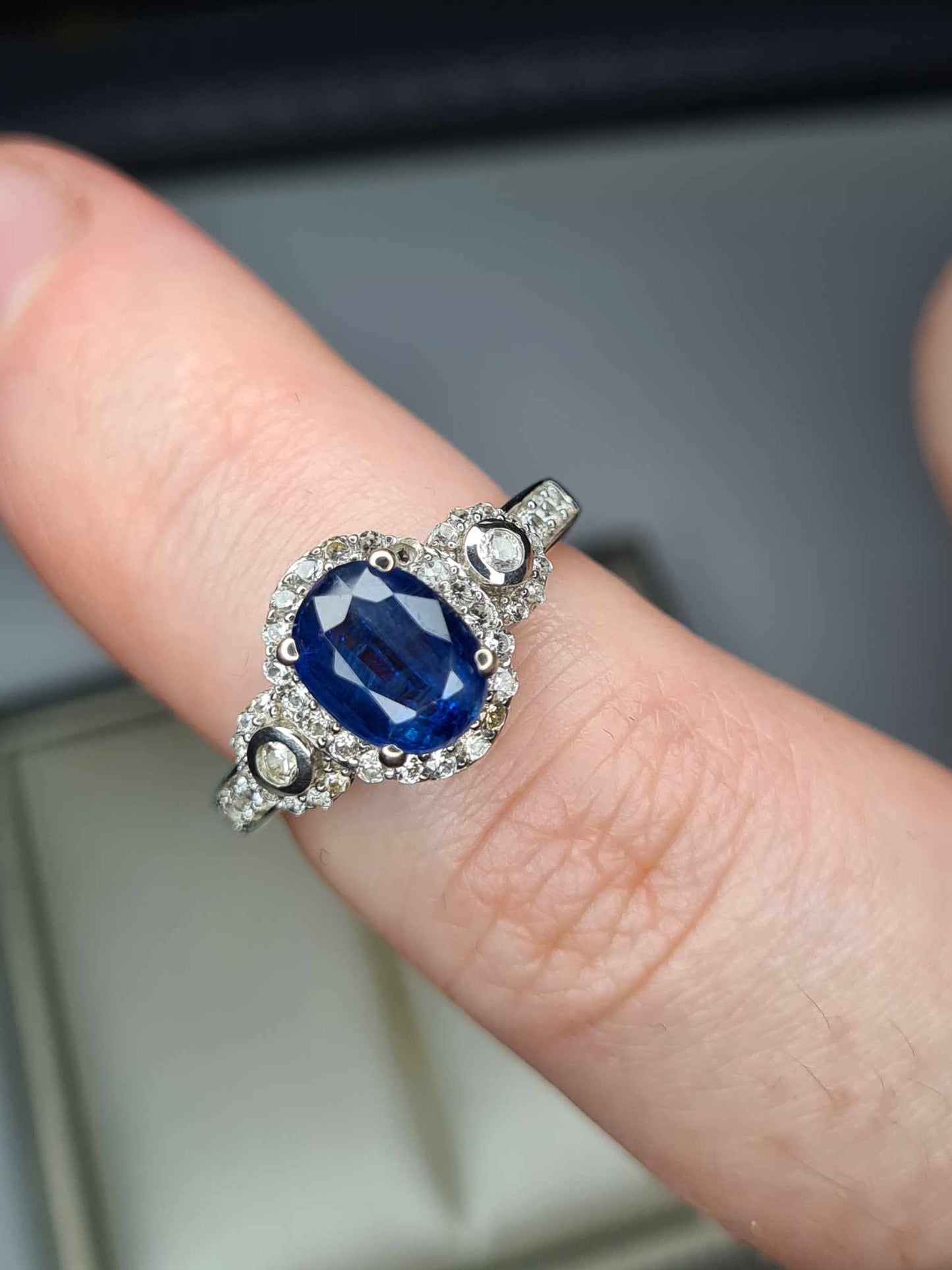 2.12 Ct Natural Himalayan Kyanite & Natural Zircon Ring in Platinum Overlay Sterling Silver SIZE L