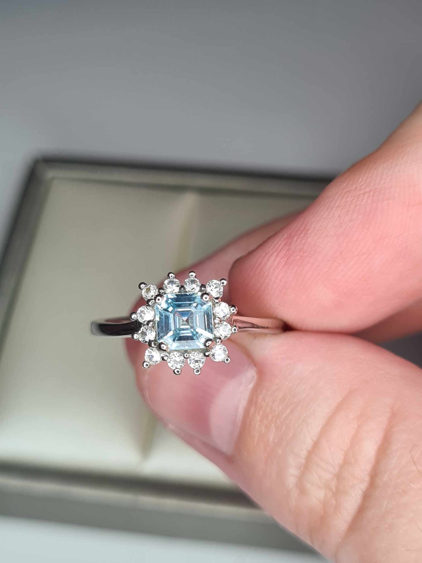 1.25ct Blue & White Zircon Halo Ring in Platinum Overlay 925 Sterling Silver SIZE L