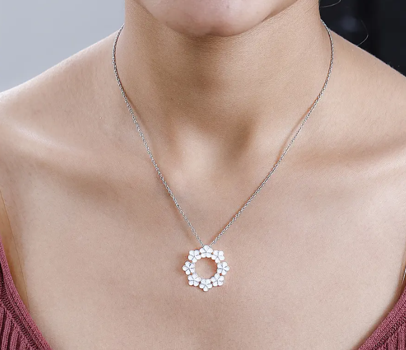 Floral 925 Sterling Silver Pendant with free chain