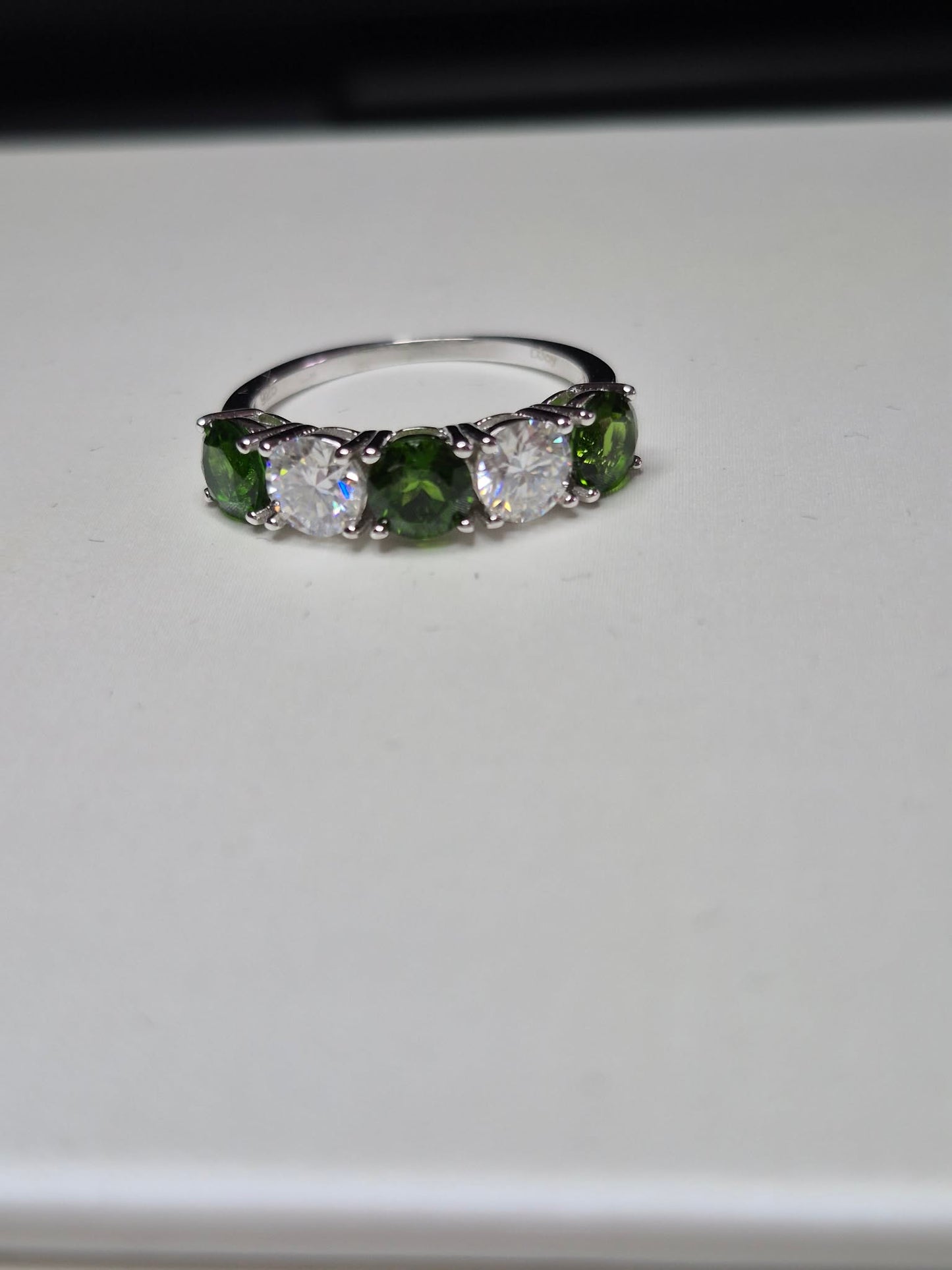 5 Stone Natural Chrome Diopside &amp; Moissanite 5 Stone Ring in 925 Sterling Silver SIZE N