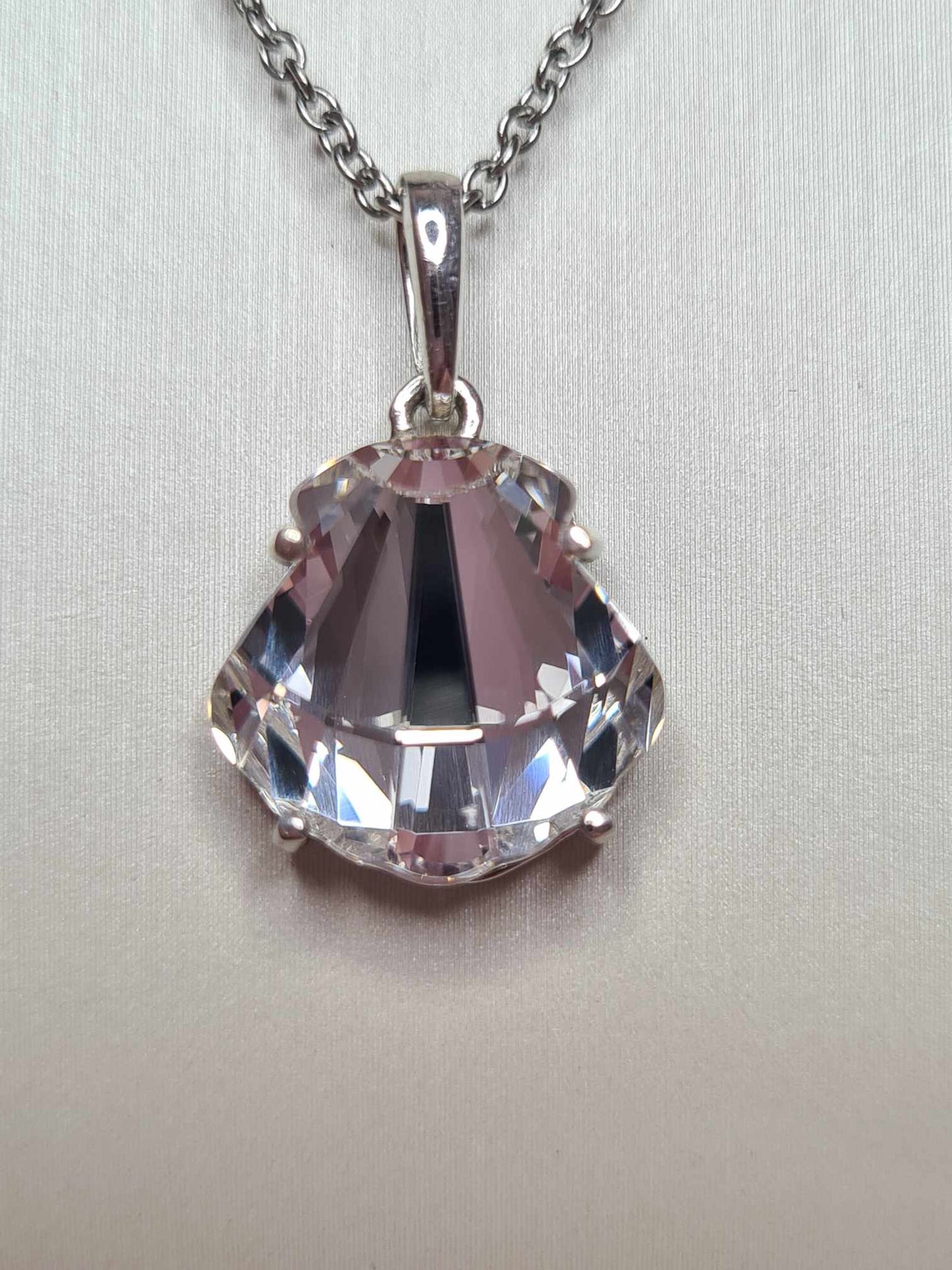 7.150ct. Swarovski Pendant 925 Sterling Silver