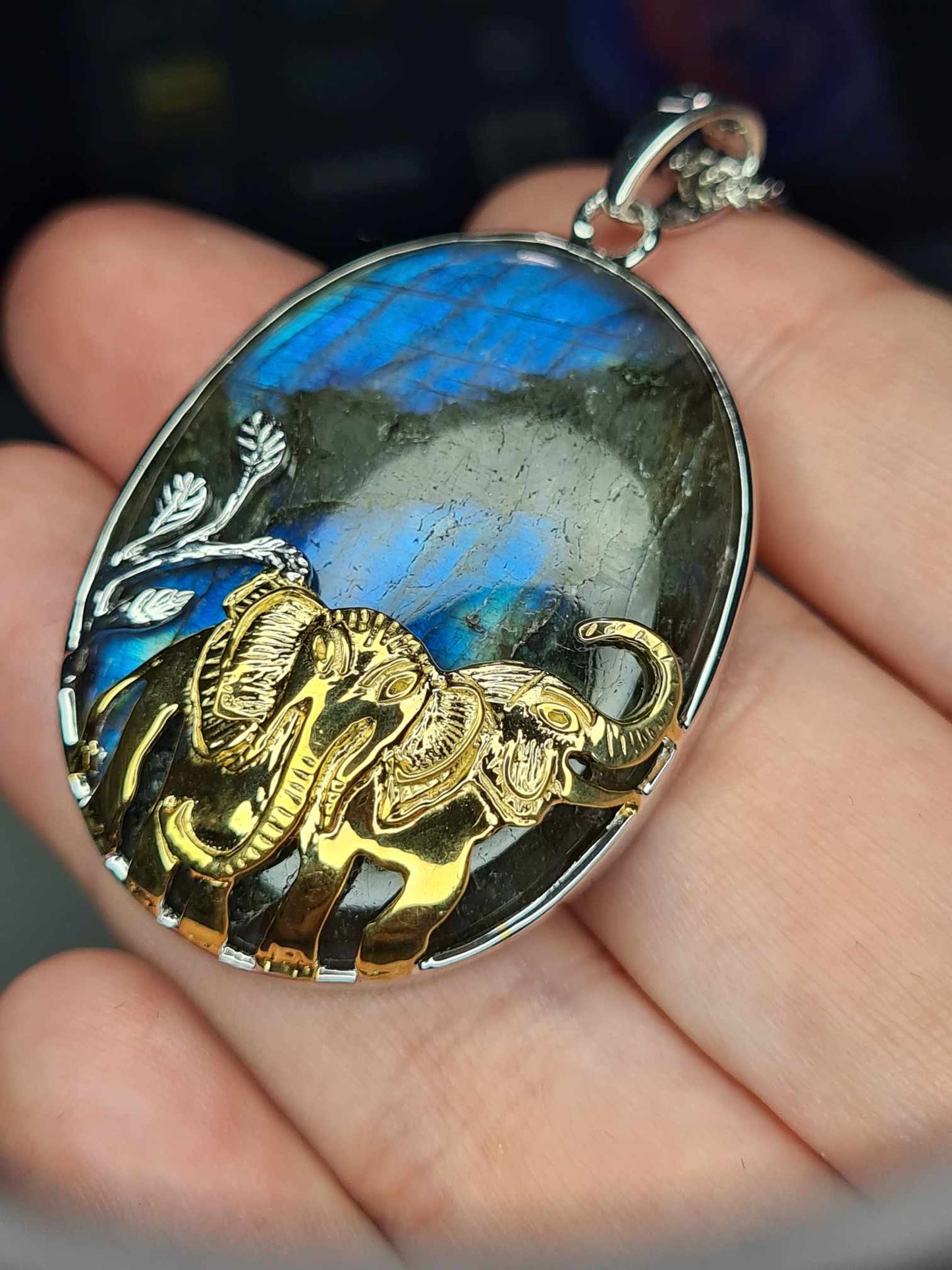 Hand Made 85.000ct. Labradorite Elephant Necklace 925 sterling silver