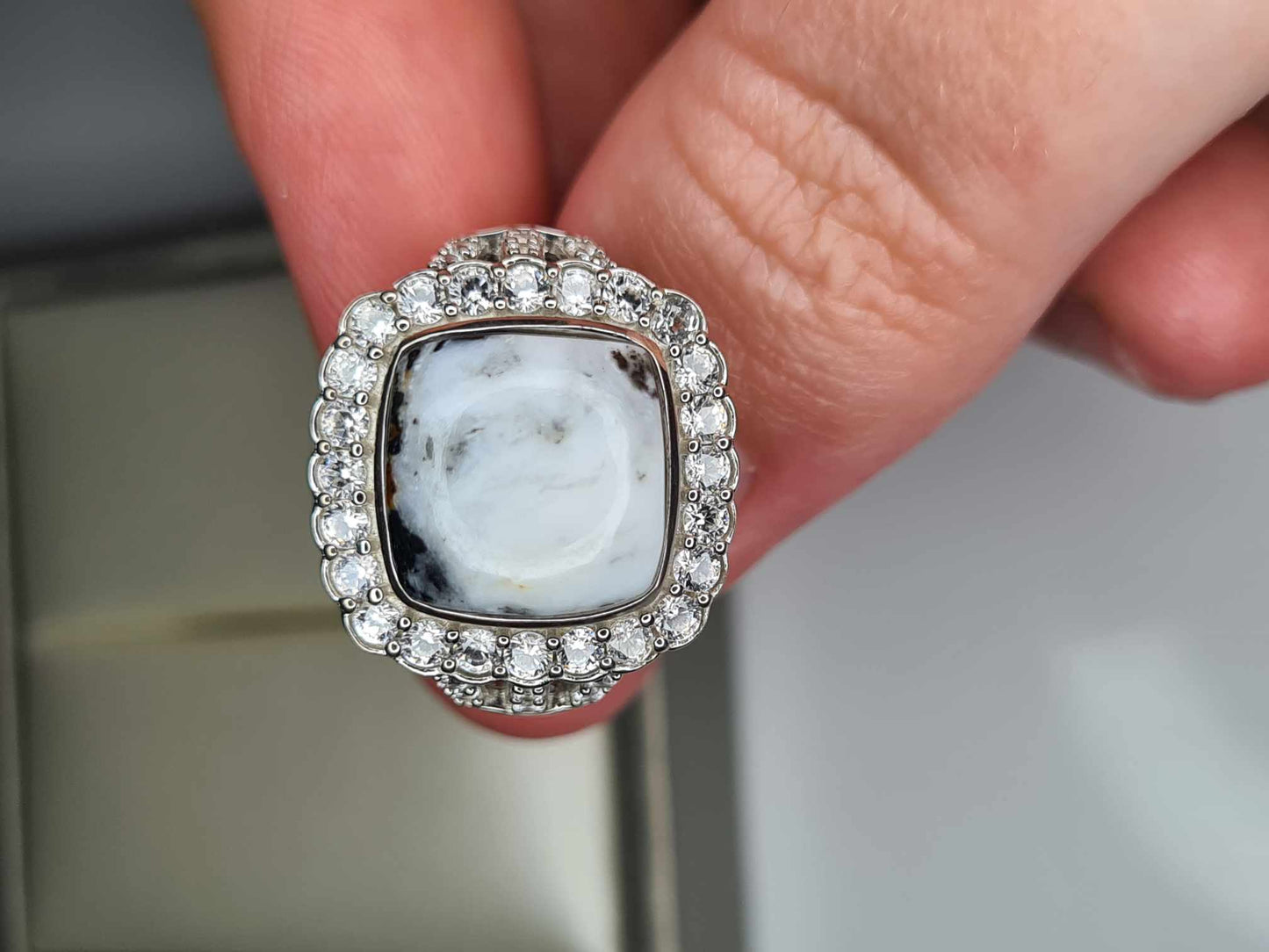 8.74ct White Buffalo and Natural Zircon Halo Ring in 925 Sterling silver SIZE M