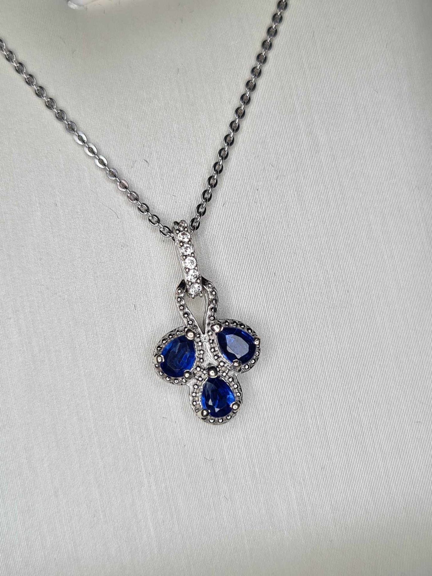 0.660ct. Natural Himalayan Kyanite & White Zircon Necklace 925 Sterling Silver