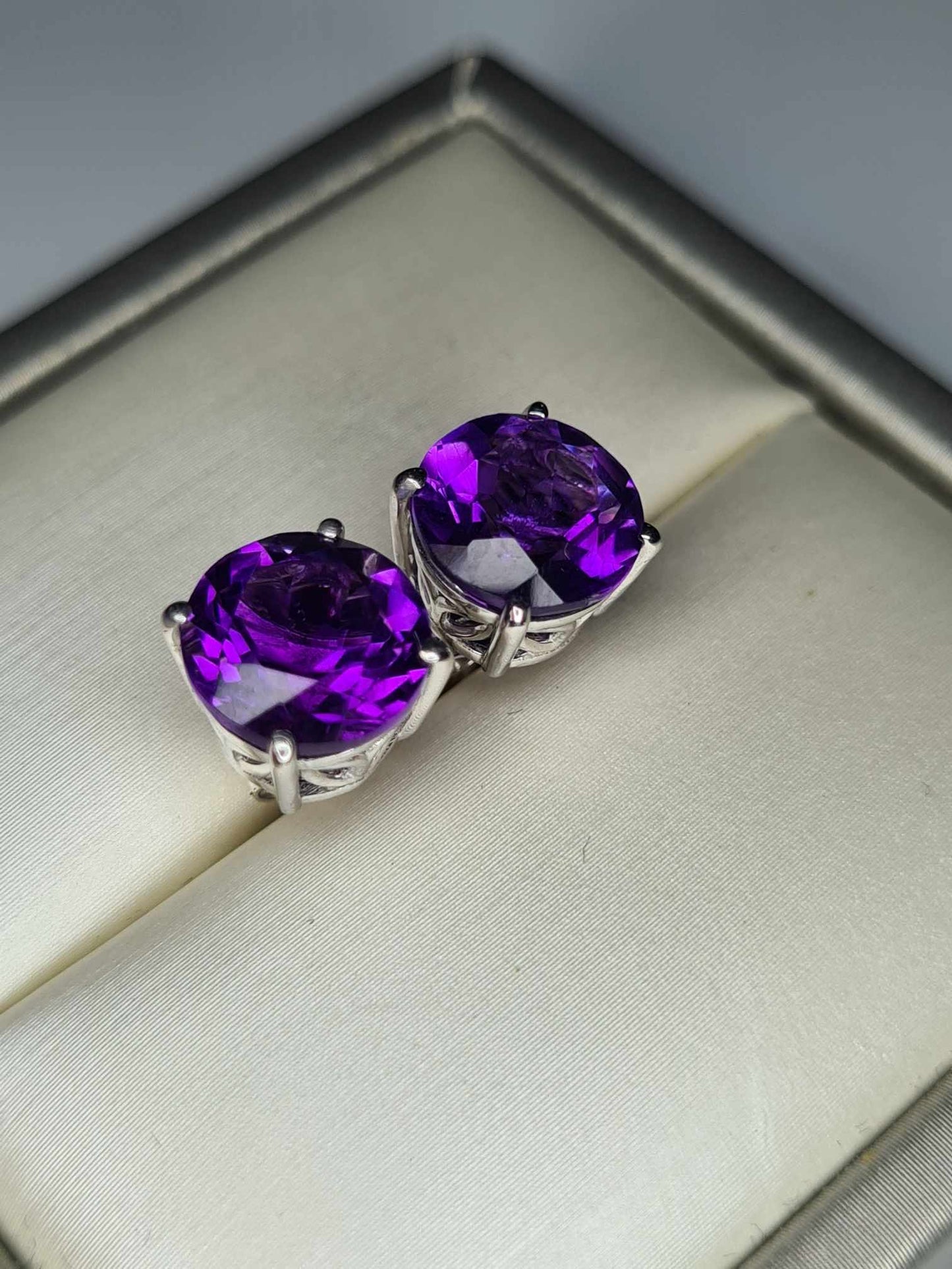 5ct AAA Amethyst Solitaire Earrings in Platinum Overlay 925 Sterling Silver