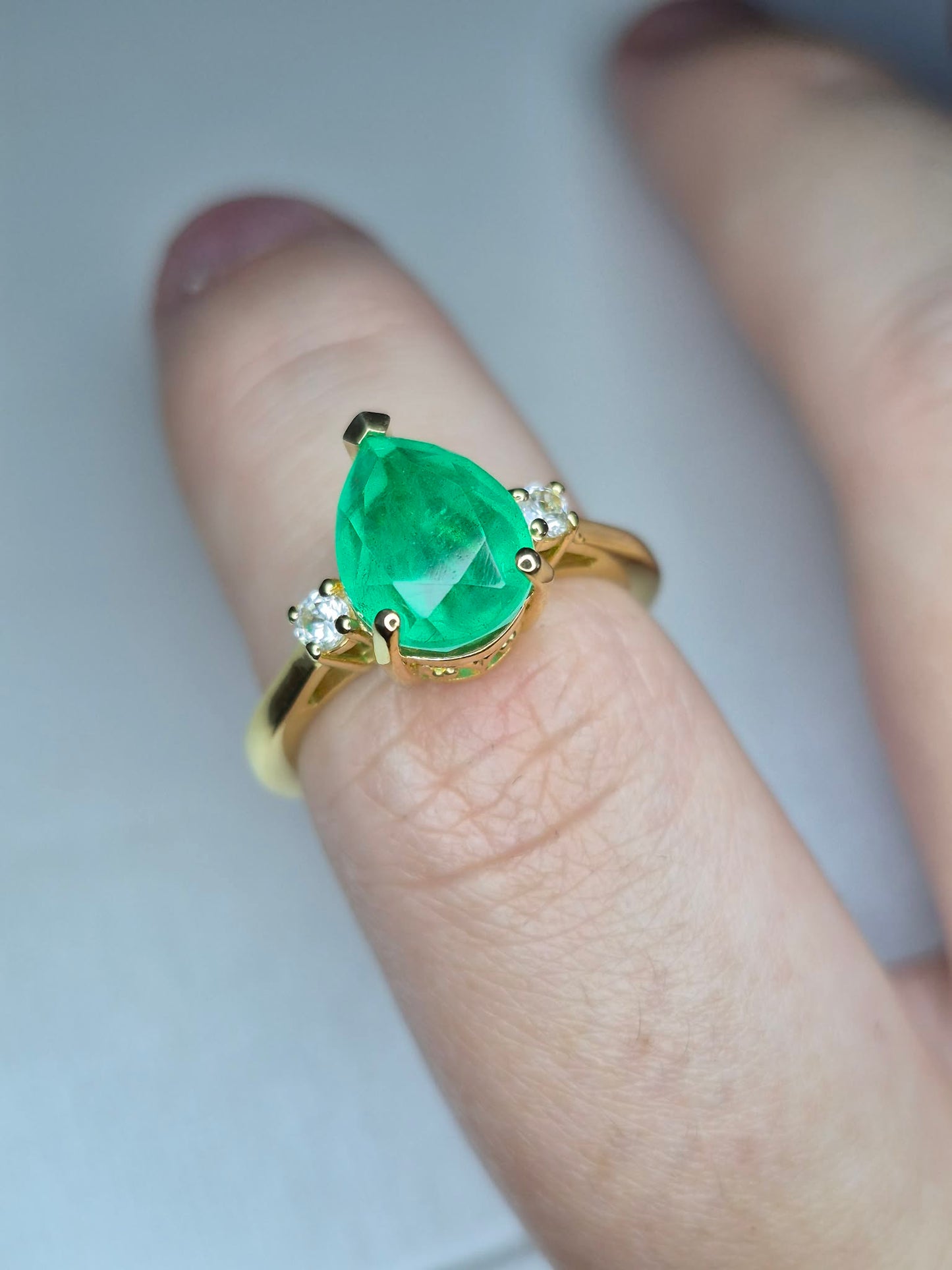 Pear Cut Emeraldine Quartz Ring 925 Sterling Silver With Gold Plating SIZE N