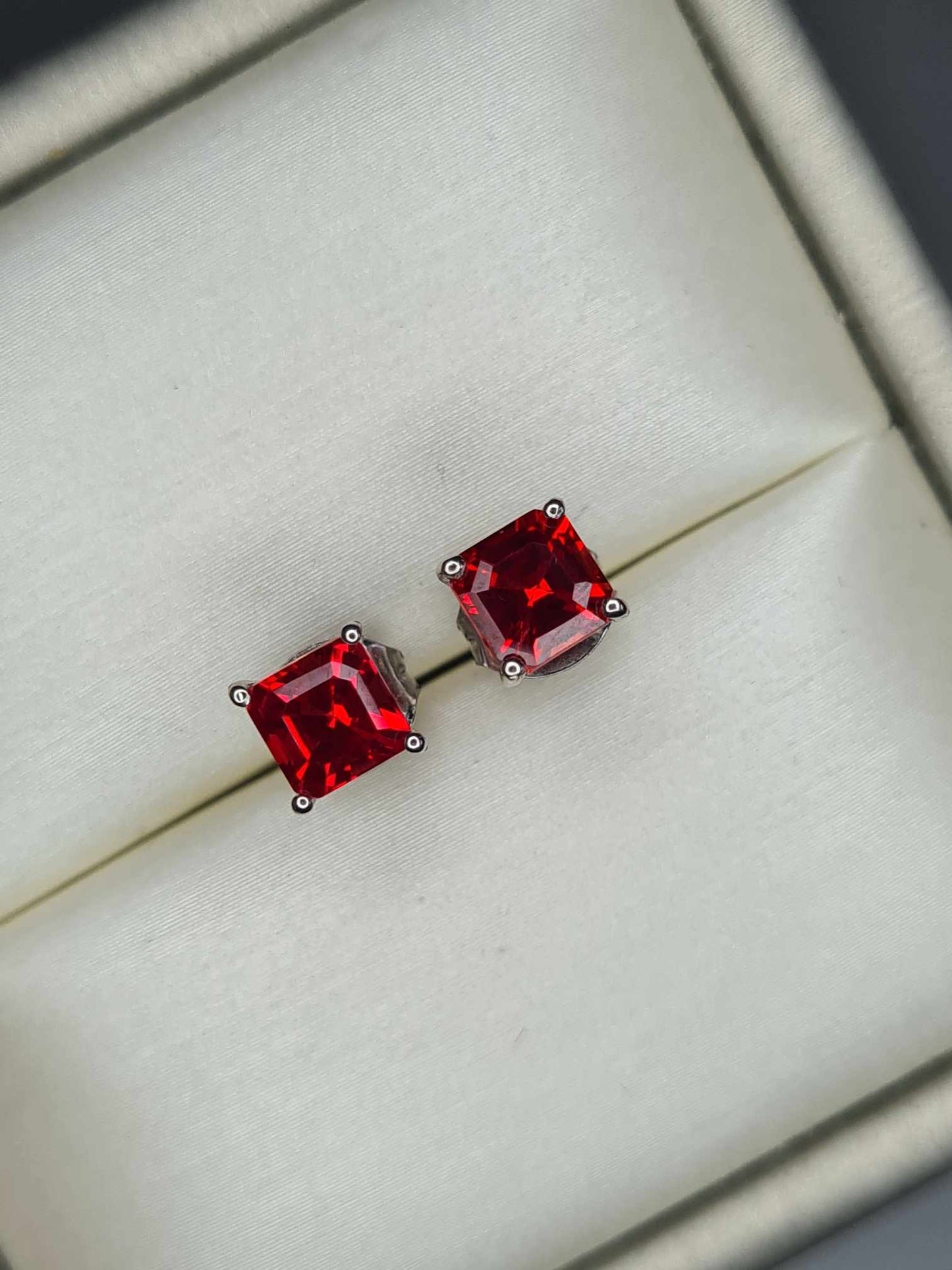 1.90ct Lab Created Padparadscha Sapphire Solitaire Stud Earrings in Platinum Overlay 925 Sterling Silver